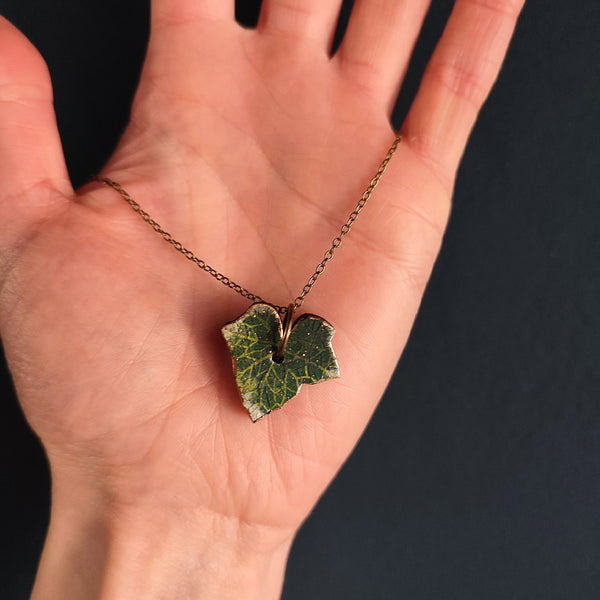 Ivy Leaf Pendant Necklace