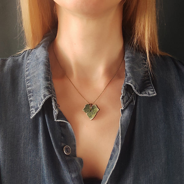 Ivy Leaf Pendant Necklace